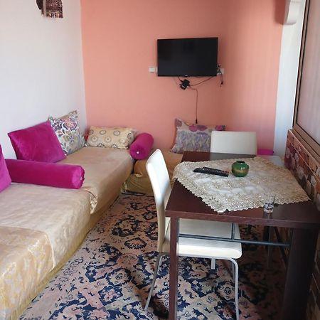 Studio Amine Avec Une Terasse Privee Rabat Bagian luar foto